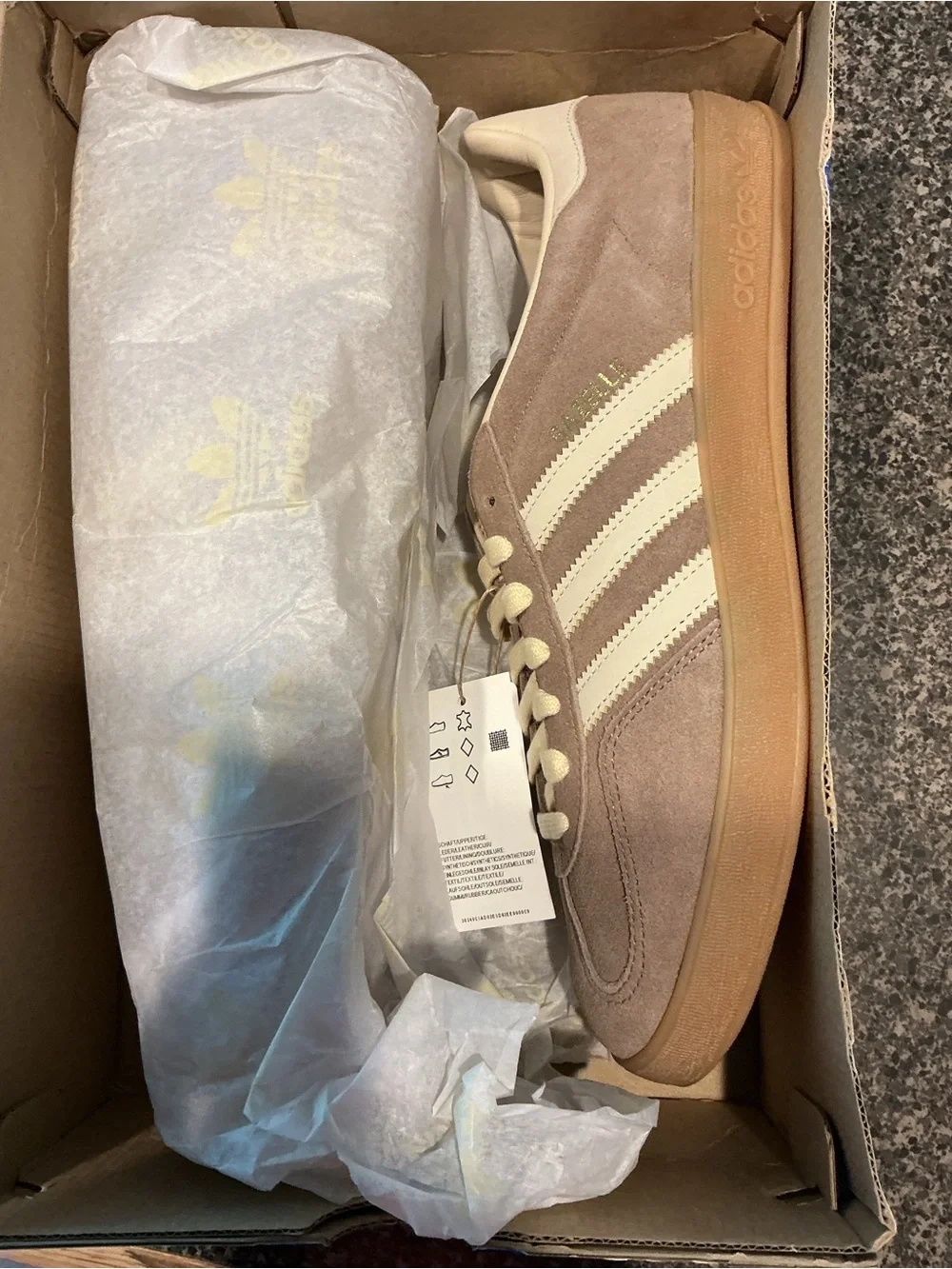 adidas Men’s Gazelle Suede Sneakers - Taupe/Off-White KI2252 style. Size 12.